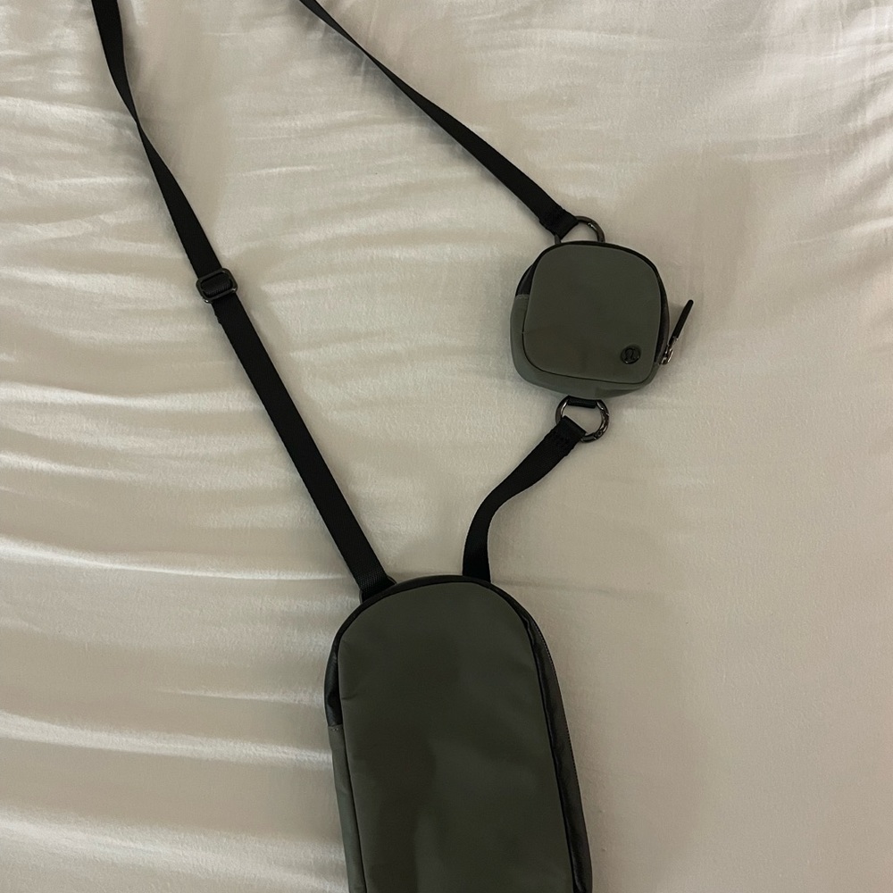 lululemon athletica Green Crossbody Bag Set